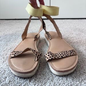 DV by Dolce Vita Tan and Yellow Sandals with Leopard Print